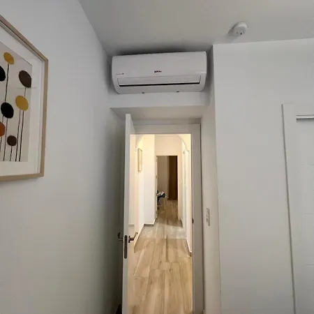 Piso Helsinki 托雷维耶哈